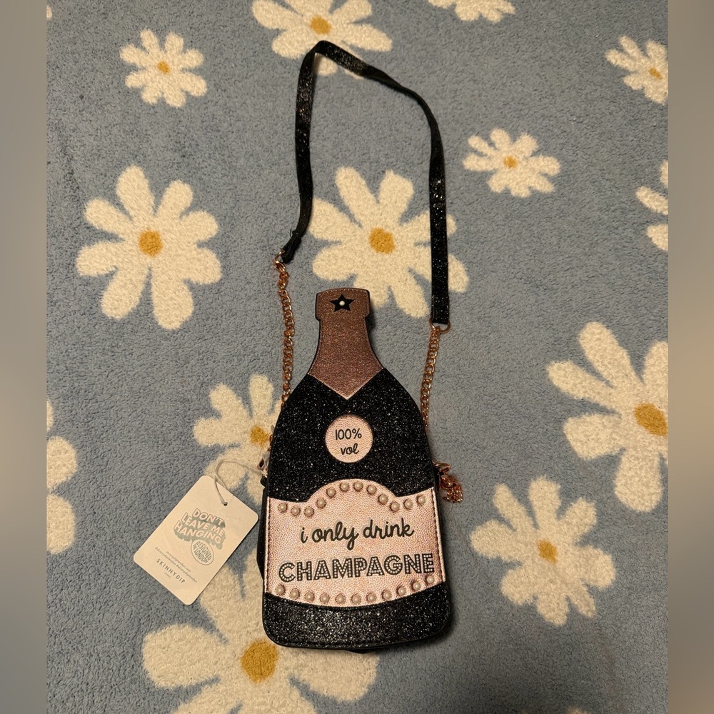 Skinnydip Glamorous Black and Gold Champagne Crossbody Bag